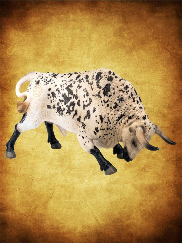 Toro bravo rematando ensabanado Figuras de resina Especial
